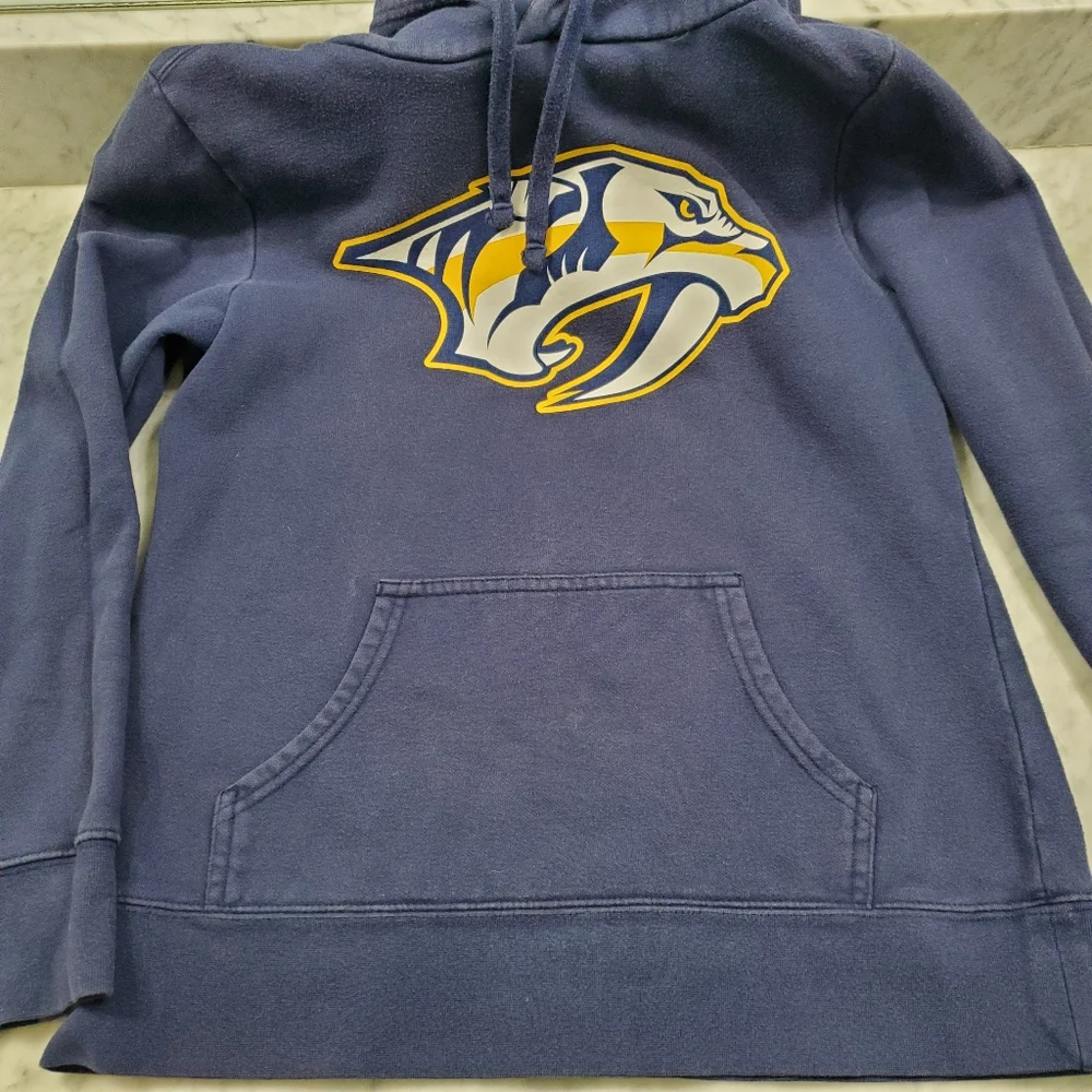 Fanatics Nashville Predators Navy Primary Logo Fleece Pullover Hoodie- SZ Small - Picture 4 of 6